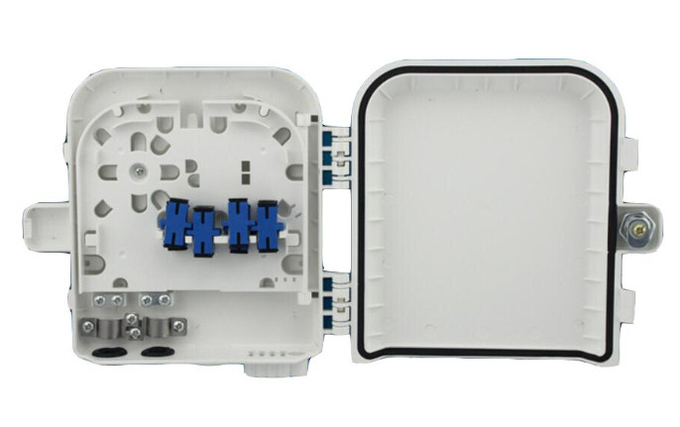 Scatola di distribuzione in fibra esterna FTTH a 8 porte Materiale ABS con adattatore SC 3